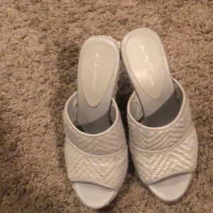 SOLD LOCALLY BCBG Generation wedged